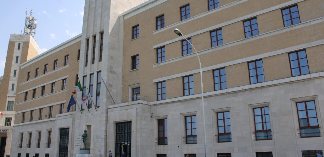 Puglia: 8 mln per dimezzare il costo degli abbonamenti al TPL degli studenti pendolari